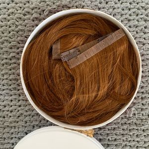 Lucy 20” Seamless Natural Red Clip-Ins
